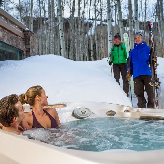 ClubPiscine's tweet photo. Ne laissez pas la température froide ☃ ❄ vous enfermer dans votre maison! Procurez-vous un spa! ❤❤  https://t.co/lTj3uS73XU #spa #detente #chaleur https://t.co/gGWb1CtpiA