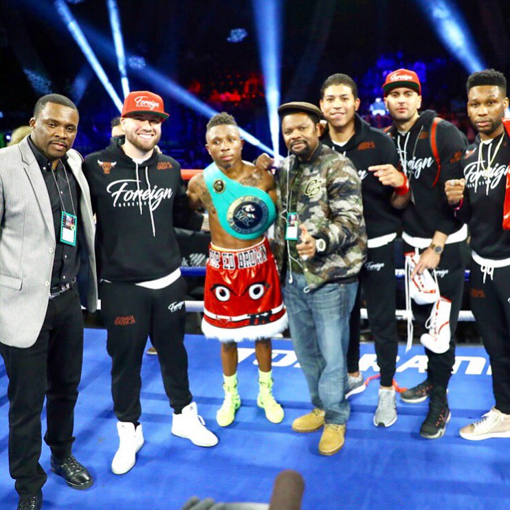 JoshuaGreerJr's tweet photo. Talent wins games, but teamwork and intelligence win championships π₯ππ€
β’
β’
β’
@jprincerespect @pullmansgym @nathaniel_gallimore #AndrewRodriquez #AntonioLeonard #Mobties @trboxing #SnacAthlete #ramirezhart2 @wartapebrand @Everlast_ #wbccontinentalamericas @WBCBoxing https://t.co/6mF7dK1JgE