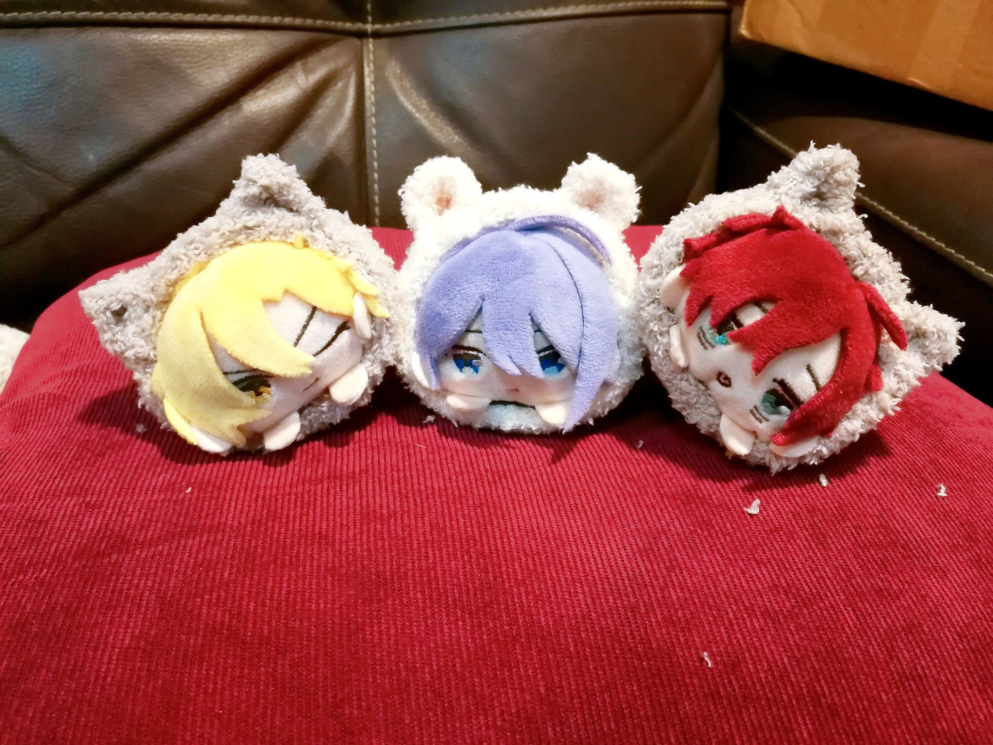 なむたん がぉがぉ A Twitter Tlに流れてきた手袋でもちの着ぐるみの作り方を参考にして作ってみまして くまさんと狼 猫ではないです 尻尾は難しくてまだ悩んでます ヒプマイ ヒプマイ手芸部 もちころりん T Co Rpx5fydc3c Twitter