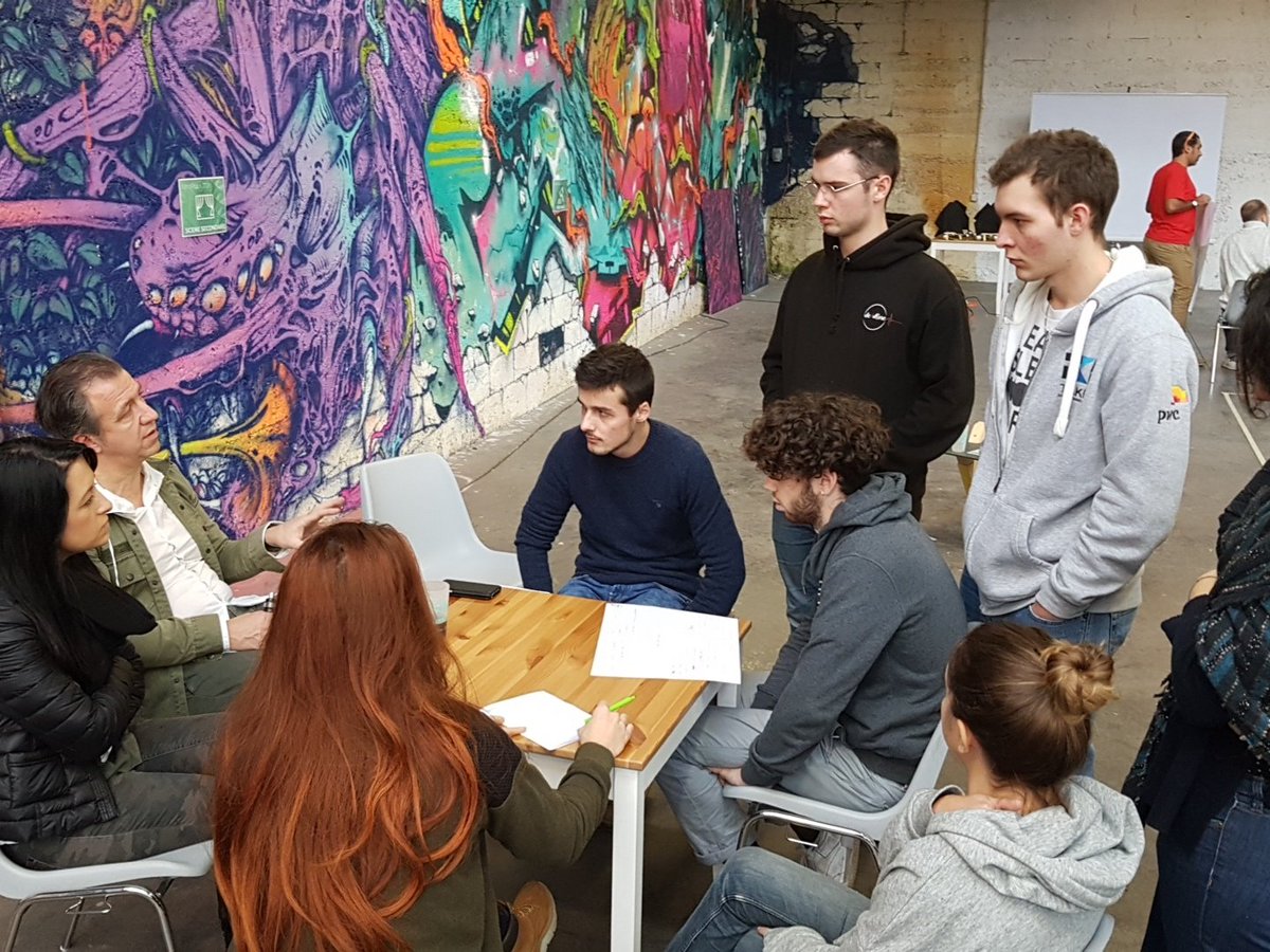 LyonisAi's tweet photo. #MindFhack - Quelles technologies utiliser pour faire évoluer la #santé ? #Blockchain, réseaux cryptés, #IA, #DeepLearning ... Tout en respectant les données privées ? Le #challenge du groupe dédié !
#innovation #HealthForAll https://t.co/uYNpAjzgMJ