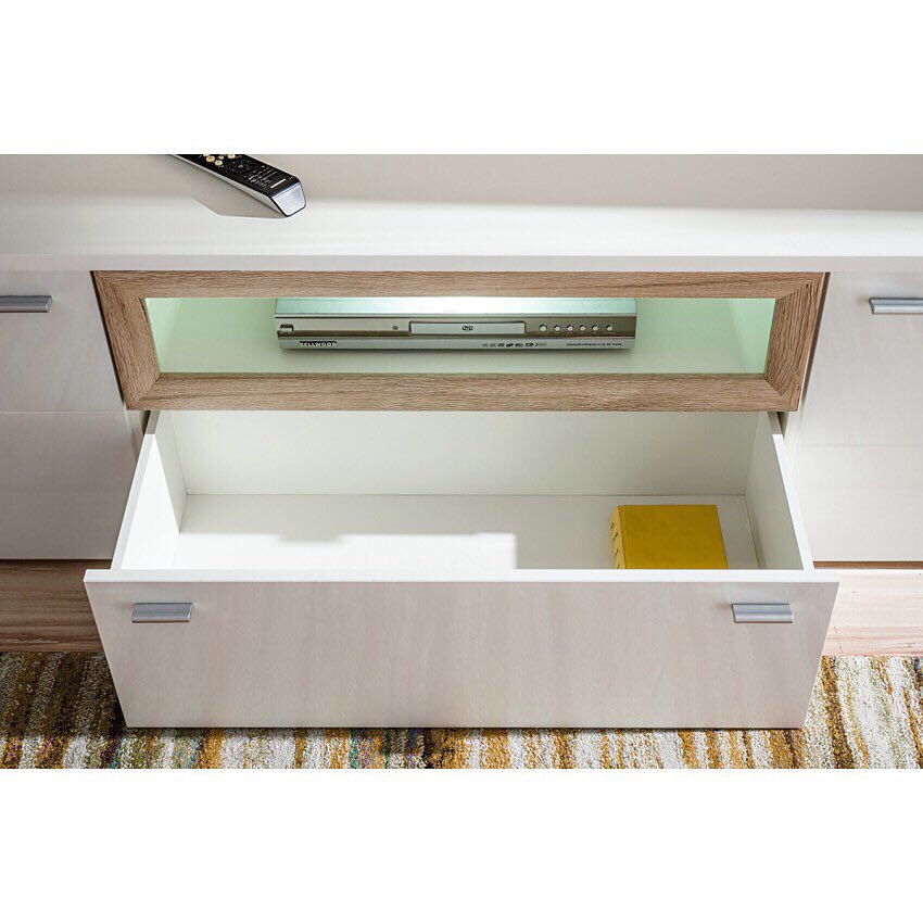 ContempStyle1's tweet photo. The Fene TV Stand is Perfect ๐
#fene #tvstand #christmas #wrap #gifts #europeanfurniture #USFreeShipping #Miami #Sustainable #SustainableFurniture https://t.co/dp435Se8WB
