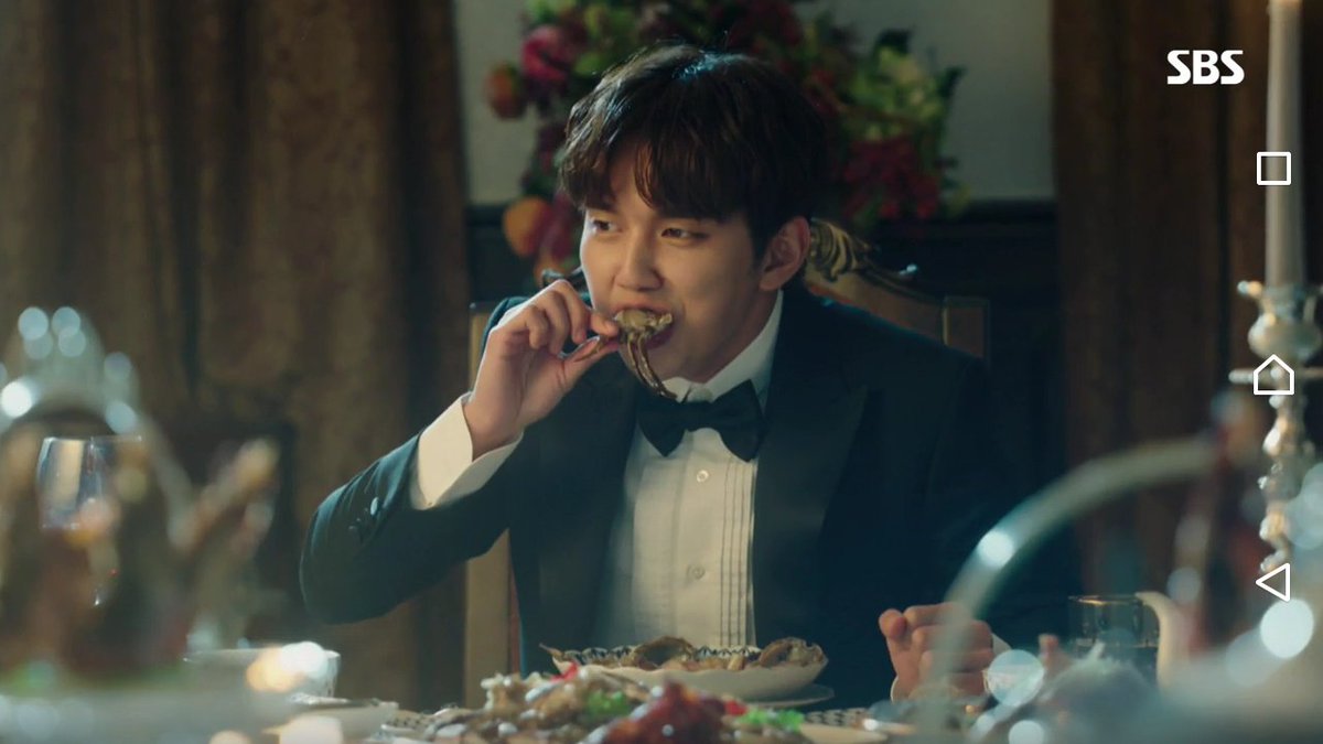 복수의 먹방♡ #유승호 #ユスンホ #yooseungho #俞承豪 #복수가돌아왔다 #월화드라마 #SBS #12월10일방송시작 #MyStrangeHero #복돌 #꿀잼 #힐링사이다학원로맨...