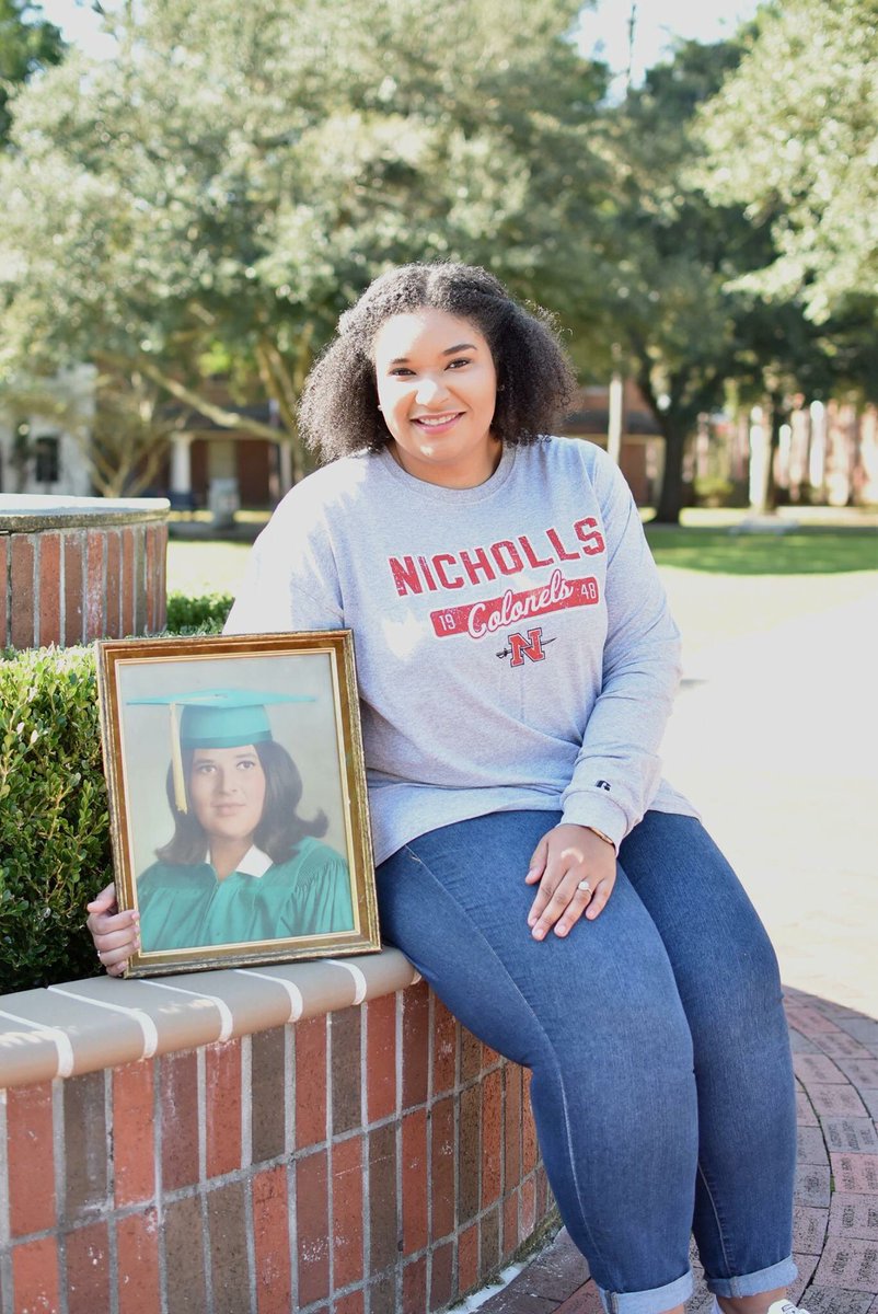 JessalynAleece's tweet photo. One year ago today I strutted across that stage in Thibodaux to receive my master’s degree. I love love love @NichollsState so much that I am not even close to being done with school. #ForeverAColonel but for my PhD it’s time to put on a different color. 😊❤️ #ColonelPride https://t.co/gYOfDgJhaW