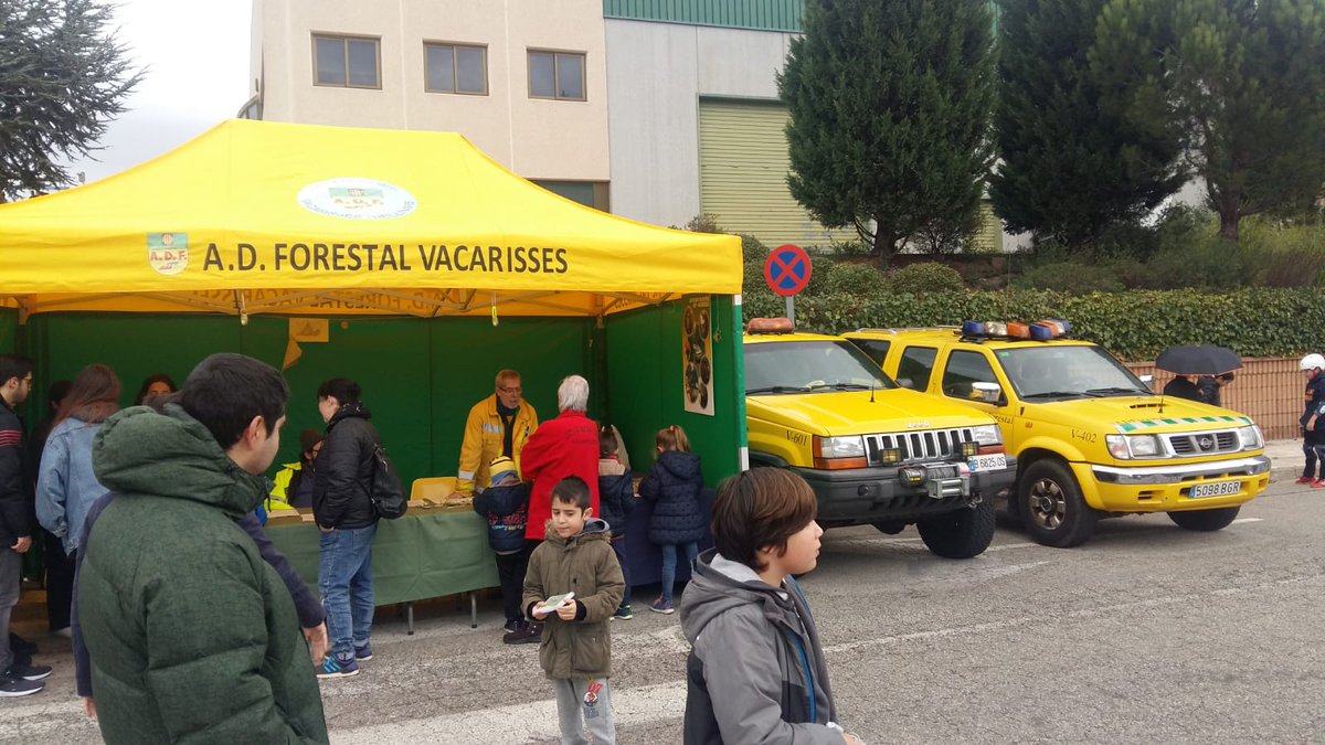 sfadfcat's tweet photo. L'@ADFVacarisses participa a la "XII Festa de La Marató - Vacarisses per la Marató". @la_marato #LaMaratóTV3 #Hovisc https://t.co/iGh6n4bI4n