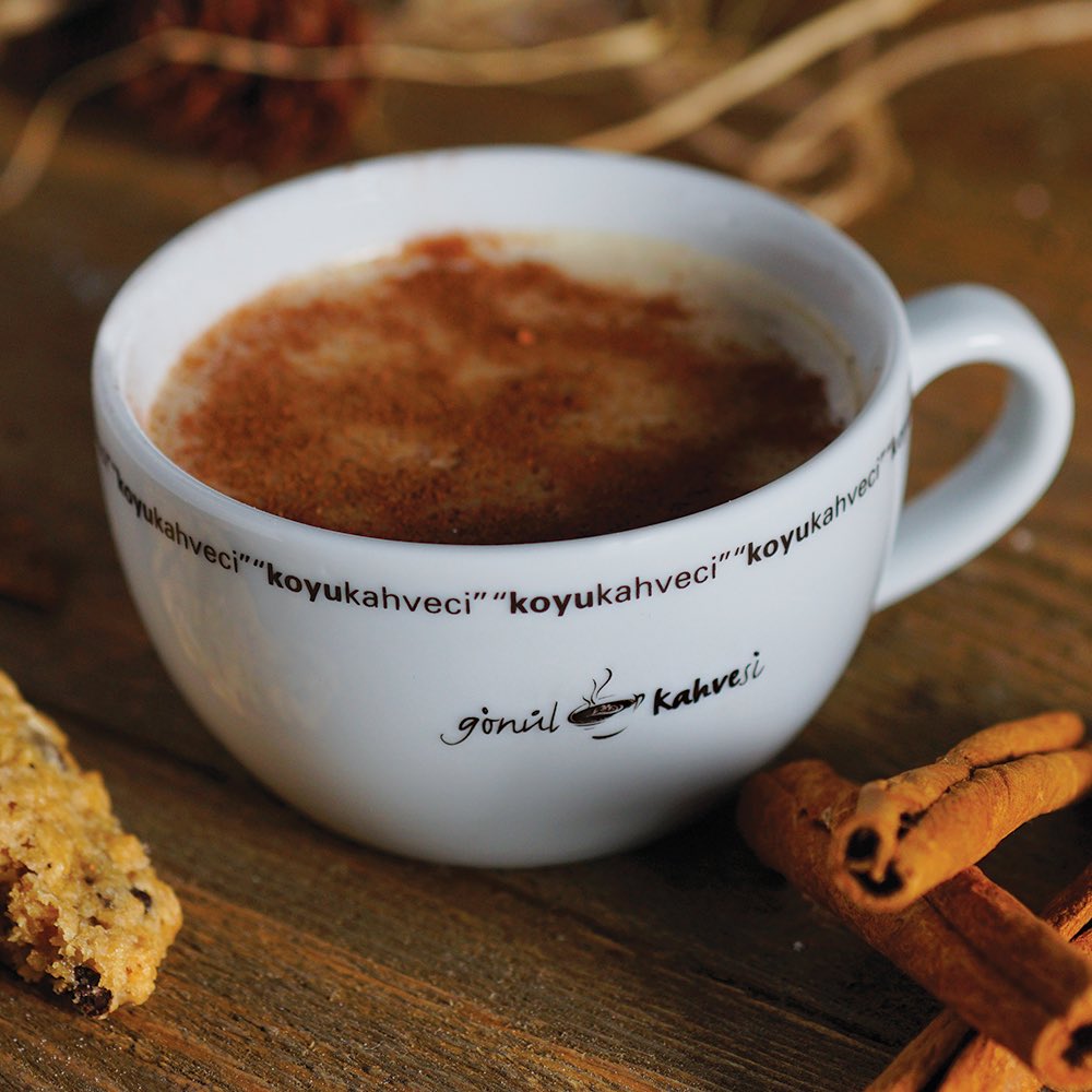 Sahlep keyfi isteyenleri şubelerimize bekliyoruz. 😍
#kahve #koyukahveci #delicious #coffee #gonulkahvesi #americano #latte #espresso #türkkahvesi #filtrekahve #macchiato #mocha #cappucino #sahlep #hotchocolate