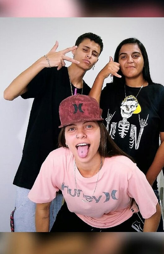 RayanneMirandaa's tweet photo. .. 

" Um Brinde aos Verdadeiros pq os Falsos se afundam no Próprio Veneno 🥂 " https://t.co/4ZGc5nHGyq