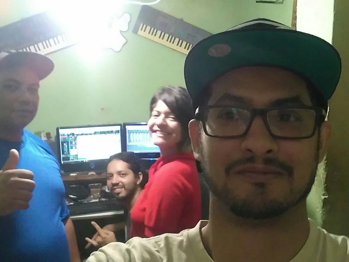 TICAODJ's tweet photo. Vem Rap direto das Ruas do Montese! #Block #Yasmim #HipHop #Rap #Dj #RapNacional #RapCe #BabalStudio https://t.co/QS5VZCUElW