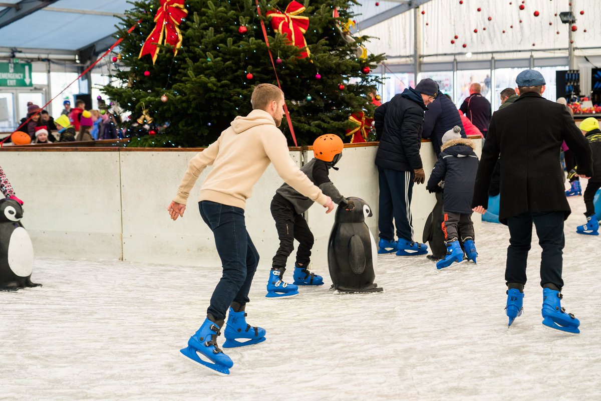CastlebarOnIce's tweet photo. Fun morning on the ice for Skate With Santa! You can join too, every Saturday and Sunday morning for first 2 sessions (11am - 12pm, 12pm - 1pm) for €10 per person. 🎄⛸

Last two dates running up until Christmas are the 22nd &amp; 23rd December. 🎅 https://t.co/kCAVZ4z6Lp
