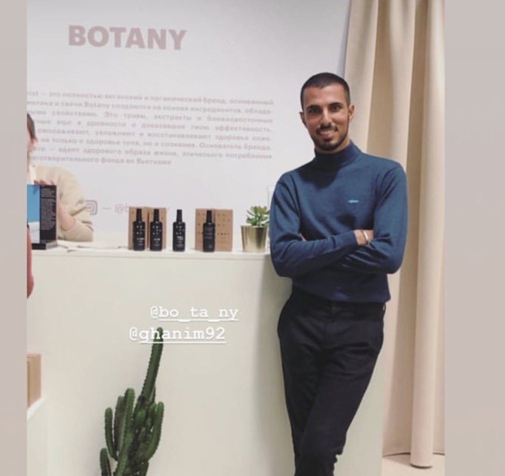 GhanimAlSulaiti's tweet photo. So rewarding to see the excitement surrounding @BO_TA_NY new face oils — already our best seller here at #MeetQatar🇶🇦  in Russia 🇷🇺🙏🏽 

It improves skin elasticity, is 100% #Vegan 🌱 and includes avocados, turmeric and apricots in the oil...which naturally enhance skin glow 🌞🥑 https://t.co/ULKnNeJrSi