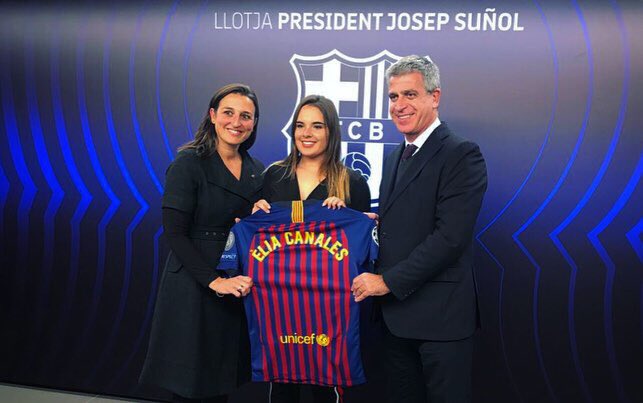 eliacanales01's tweet photo. Muchas gracias al @fcbarcelona por invitarme a vivir esta experiencia y por el trato recibido.
Valoro mucho la implicación que tiene en la visibilidad del deporte femenino.
#fcbarcelona #barça #archery #deportefemenino #fivics #beiter #easton #arcsysteme #oakley https://t.co/mc4uNS1PsR