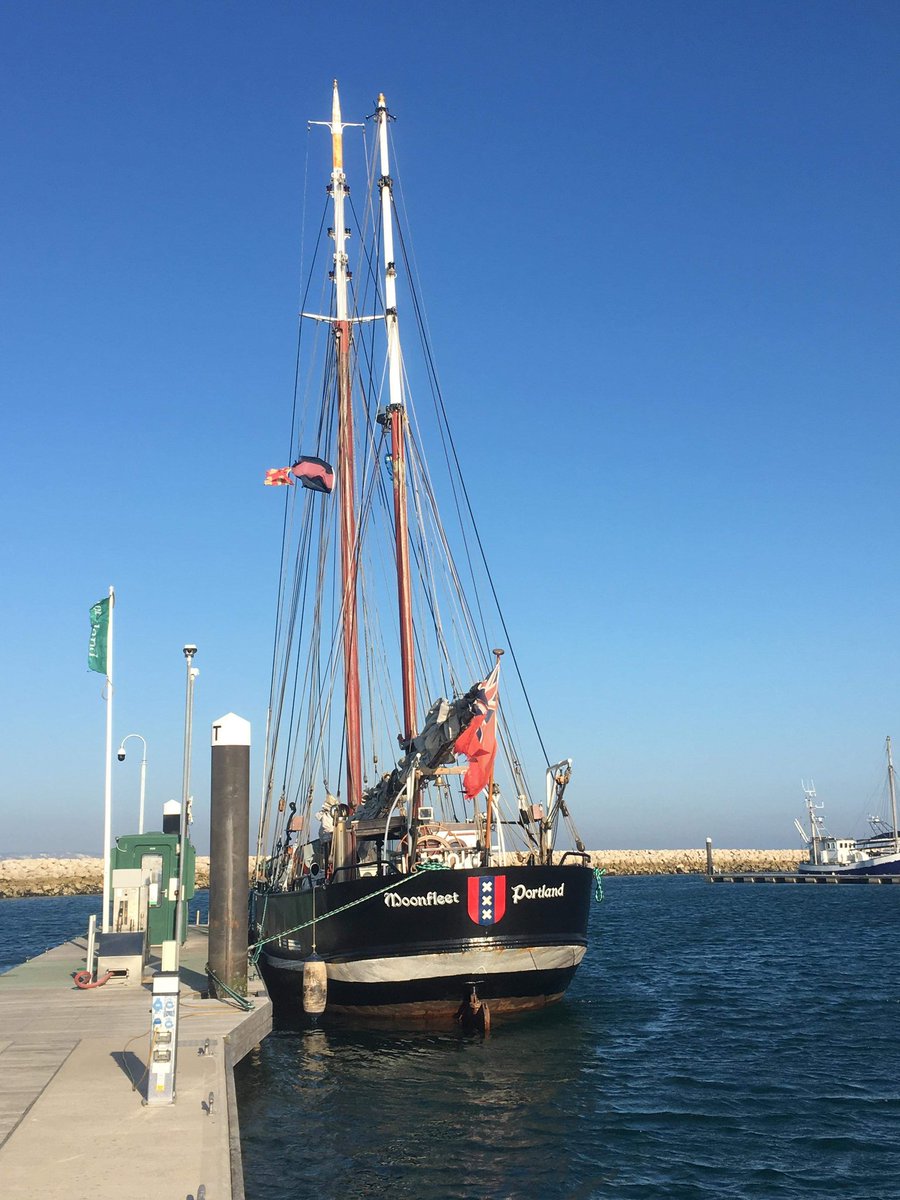 SailMoonfleet's tweet photo. https://t.co/n83GKsQVm8 https://t.co/IhJndWFxZI