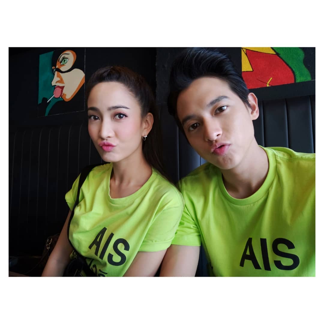 lysevinde's tweet photo. they are my favorite pair, and they did it with my favorite pose. James and Taew. ฉันรักคุณ ❤ @Jirayu_jj @Taew_Nattapohn #jirayuhome #jirayujigallery #jirayu_jjfc #jamesjirayu #taewnatapohn #jitaew #jirapohn https://t.co/LQIXxkLVY5