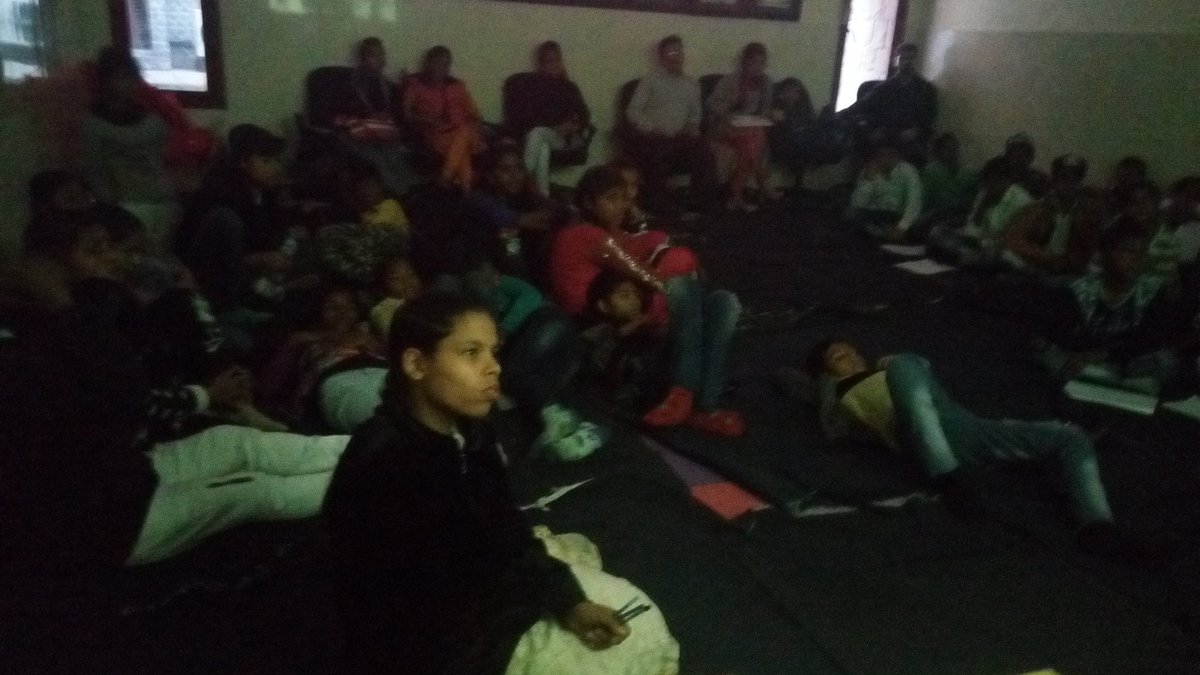 BreakfastAtCine's tweet photo. Day 3 of our collaboration with Delhi Metro Museum and DMRC's outreach programme for children of Saksham was so fulfilling. Focus on the task at hand, as well as on their individual long-term goal was their biggest takeaway.
#delhi #delhievents #children #learningfromcinema https://t.co/OWBeswtAuP