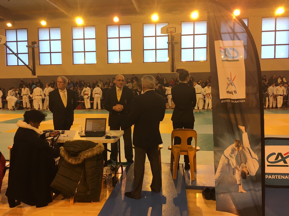 Participation a l’inter département de l’Ain junior avec de magnifiques combattants et une superbe organisation #SportEcoledelavie#partenaire#valeurs#Ainsud <a href="/AinJudo/">Comité Ain Judo</a> <a href="/EaPlainedeLain/">EA Plaine De L’Ain</a> <a href="/ca_centrest/">Crédit Agricole Centre-est</a> <a href="/nadphotocom/">Nadege Gerente</a> <a href="/Comtet4/">Comtet catherine</a> <a href="/magnumstb/">Bailliez Philippe</a> @ffjudo_officiel