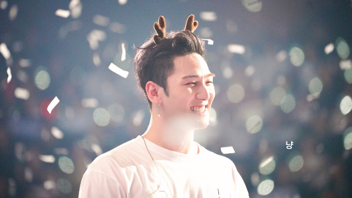 181216 더블유 파이널콘 프리뷰 백호
우리백호 얼마나 얼마나 예쁜지❣️