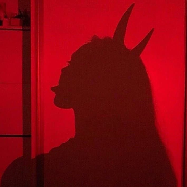 xsweetxcherry's tweet photo. Billie Eilish Caption ideas ☁️ https://t.co/EbF5qfxBK4