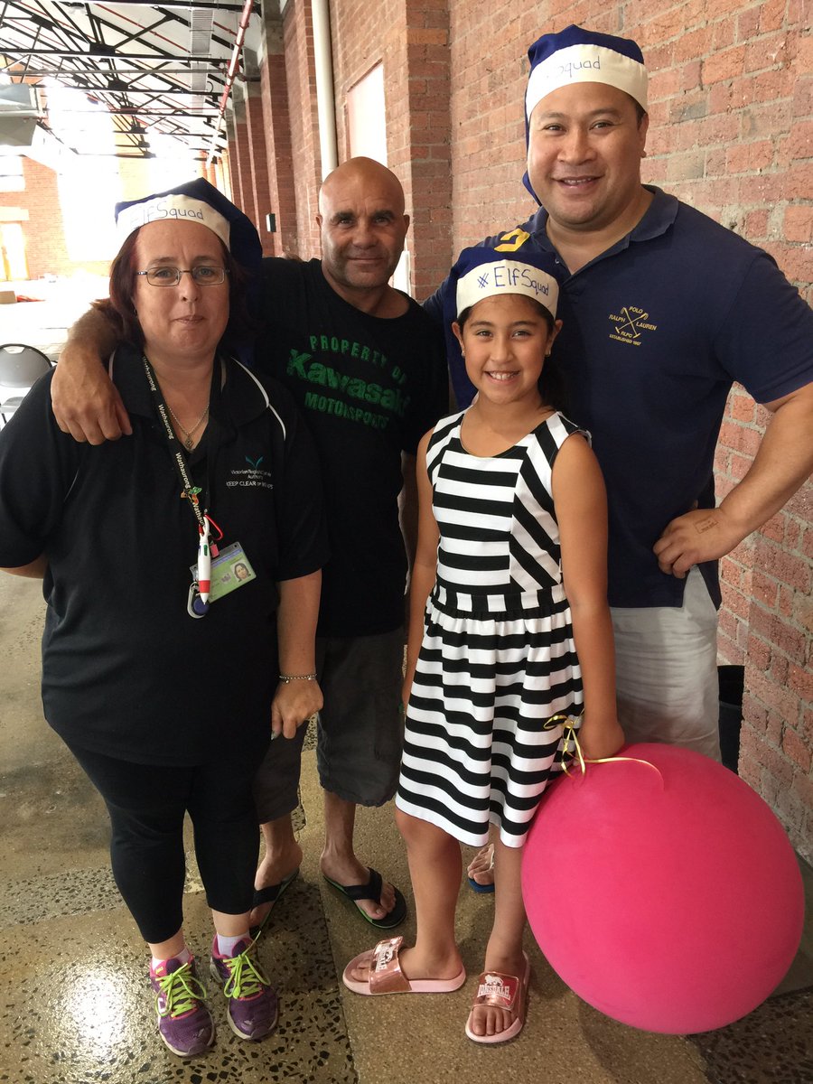 StephBeitzel's tweet photo. Day 3 of Wrap n Sack Fest at the #ElfSquad #ElfFactory at @PivotCity... Elf Sacks filled with new toys have now gone out to 344 kids in Geelong region... end goal 500+ by Fri 21/12. To donate toys or time (we need lots of both) please like the Elf Squad FB Page or DM me.  Thanks! https://t.co/5pNtHYdijs