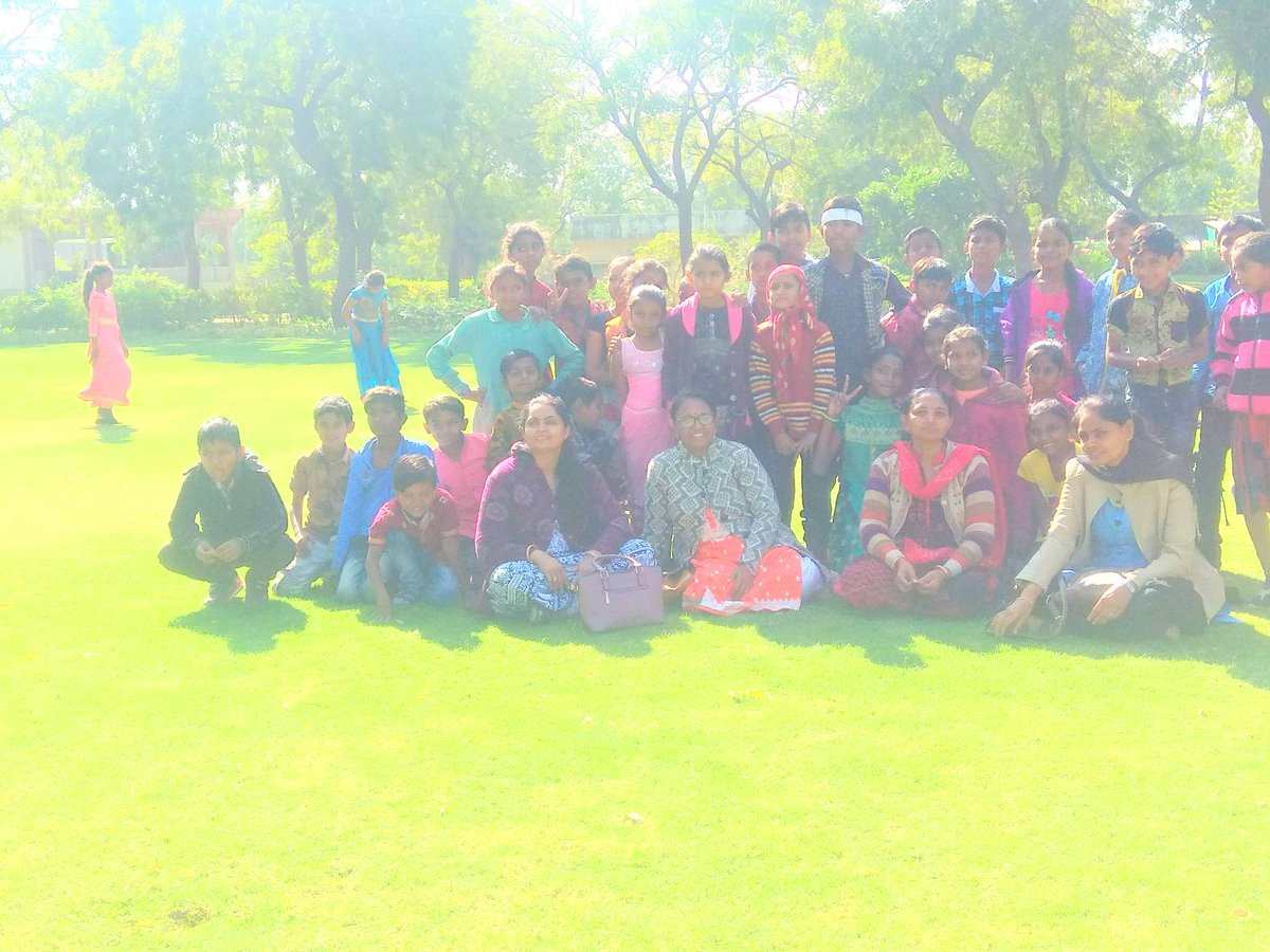 SbkMoti's tweet photo. One-day tour patdi,suntempal,bahucharaji https://t.co/aPTMVqTBKJ