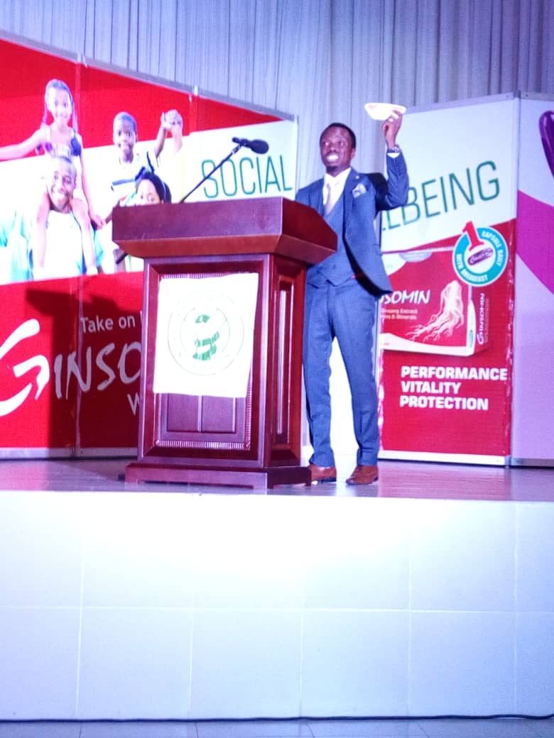 DrJayeoluwa's tweet photo. The Nigeria Medical association had a meeting in Uyo and was privileged to make a presentation on democratisin/reimagining cardiovascular care with #Kardioscreen . ECG device that increases the reach of the few cardiologist across the nation and . #pinksocks @dshifrin @EricTopol https://t.co/NgAHRCuwWk