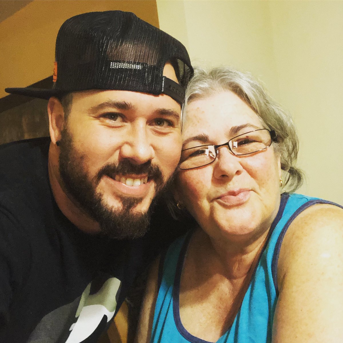 OmarGoshTV's tweet photo. My mom raised me to be a responsible, caring, affectionate and FAITHFUL man. She also showed me how to have a good sense of humor too. Love you mom ❤️ https://t.co/3Ejx7yN6nm