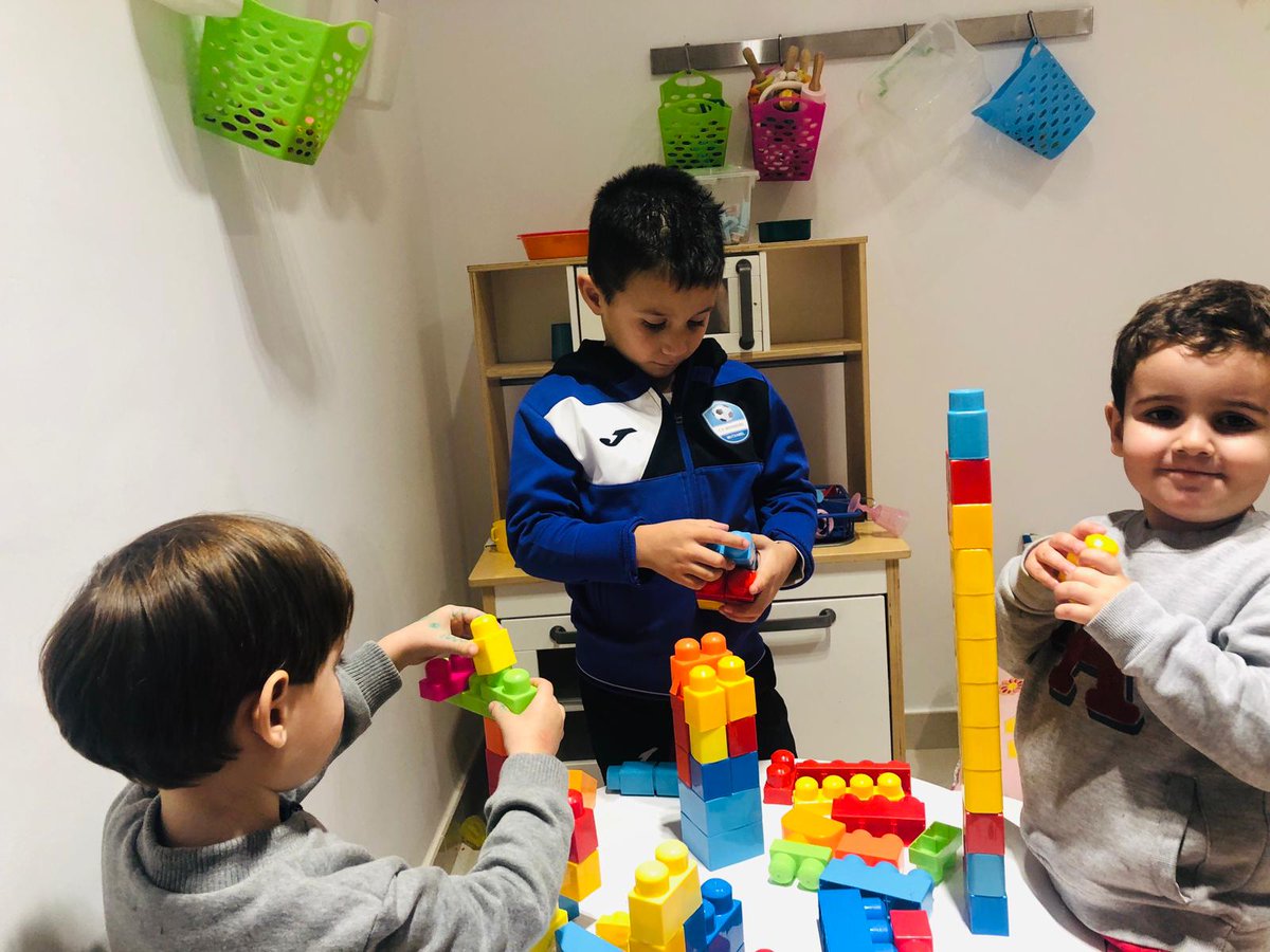 GooseLanguages's tweet photo. Construcciones con los más pequeños de la academia 👶🐣 https://t.co/HrnJCr8IXP