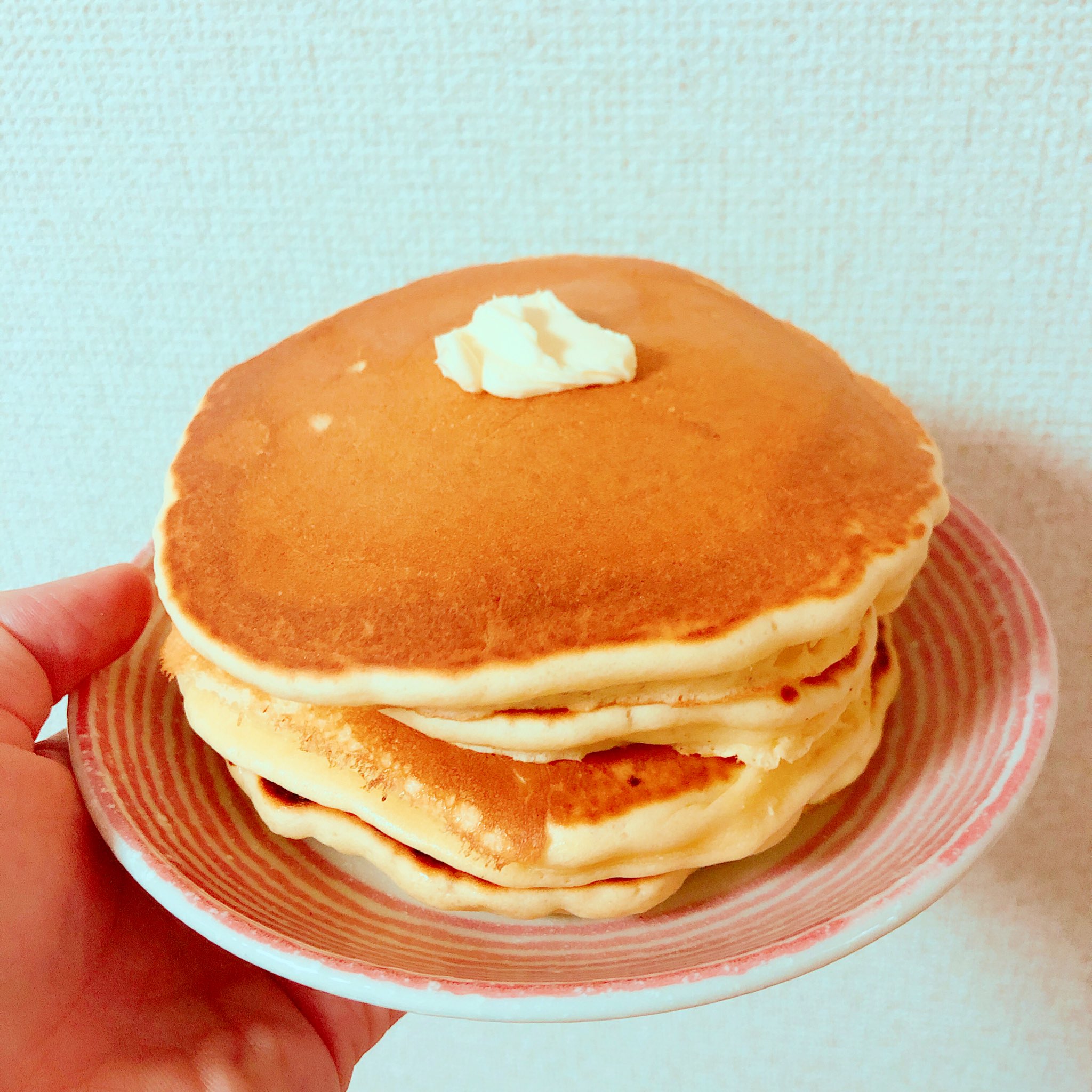 はなまる 心がモヤモヤする出来事が起こっていて自分ではどうしようもできないことなので 仏頂面で落語聞きながらカシューナッツ入り ホットケーキ作った 自分の心くらい自分で整えてみせます マーガリン 形の歪みは心の歪み 最後の一文 かっこよすぎ