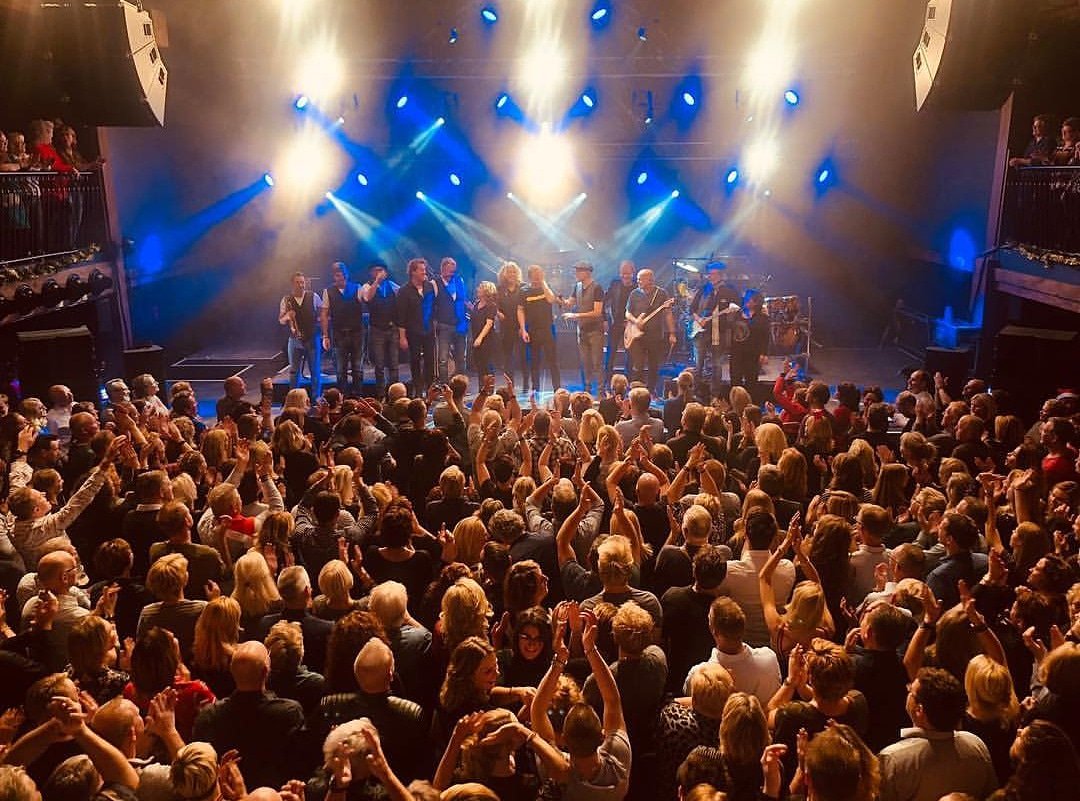 Wat een band en wat een fantastisch publiek 🙏🎉 Voor de 5e keer staat de <a href="/EdwinEversBand/">Edwin Evers Band</a> in een uitverkochte music ckub kampen!