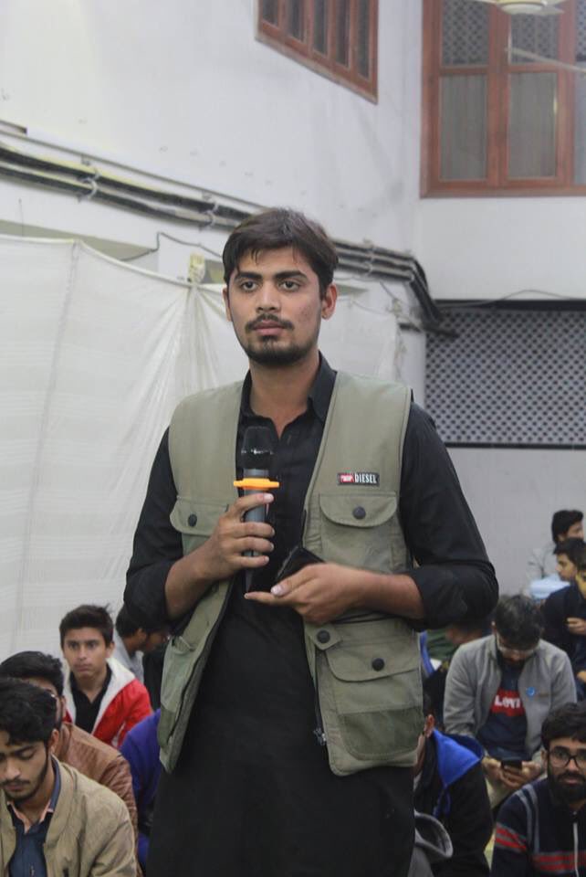 JamiatKhi's tweet photo. *TalkShow* 
Topic : Understanding Islamic Principles
Guest : Syed Muhammad Iqbal
Host : Dr.Farhan Hasan

#Session_4
#DayOne
#Tarbiyah18
#تربیہ۱۸ https://t.co/8oLHYi7CKV
