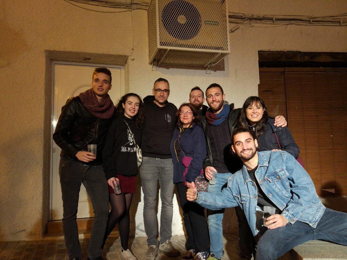 AteneuPinos's tweet photo. @xavisarria @ElRogle  moltes gràcies per aquesta nit. https://t.co/GDG0xRJ27x