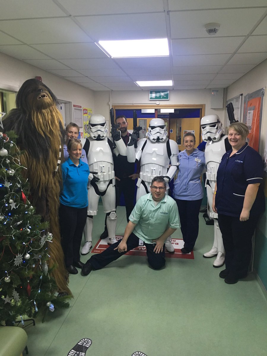Ward9_BCH's tweet photo. We had our ward Christmas party this week, and again enjoyed by all, even if the surgeons gatecrashed! Would like to thank on behalf of the children families and staff @ukgarrison and @Jester_Styles, for a fantastic afternoon.#christmasparty #justtoseethechildrensfaces https://t.co/LcIVLywi9B