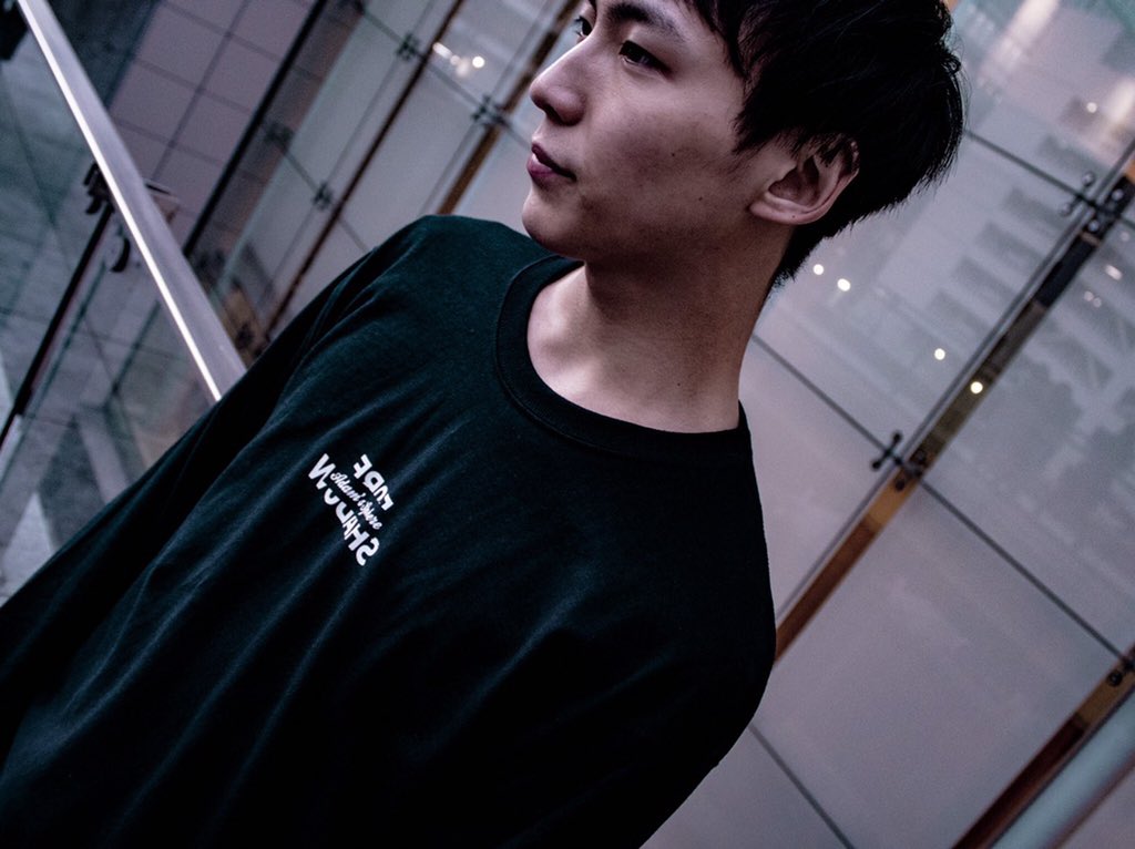 FORESHADOWJPN's tweet photo. 12/17(Tue)@渋谷THE GAMEで開催される
-Adam's Sphere Release event-に出店します。
この日からFORESHADOW×Adam's SphereコラボL/S Teeも発売します。

詳細
https://t.co/UjtcZupGcR https://t.co/VX1KOyQIeQ