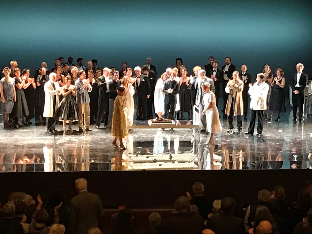 Ce soir sur @francemusique La 'Traviata' de Verdi au @TCEOPERA !

Cast:
#JeanKalman #ChloeObolensky
@Trottmann_C 
@Justinnardella
@saimirpirgu #vanninasantoni #laurentNaouri @Hannahclementin @ClaireEgan1 @ClarePresland 
@cerclerhorer
@deborahwarner59

Coucou chère @DitaOpera 🌹