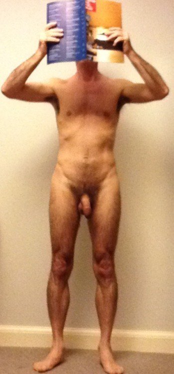 fuckyeahhotguy's tweet photo. Happy Naked! https://t.co/PnUfEvg1yz