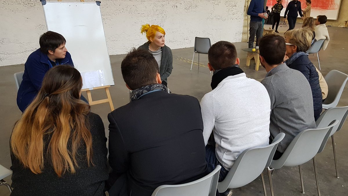 LyonisAi's tweet photo. #MindFhack - Déclinaison des projets de tiny houses pour permettre aux + démunisd'acceder au #logement : comment trouver des modules apportant énergie, eau et confort.
#innovation #designthinking #habitat https://t.co/0QIo4x2mv8