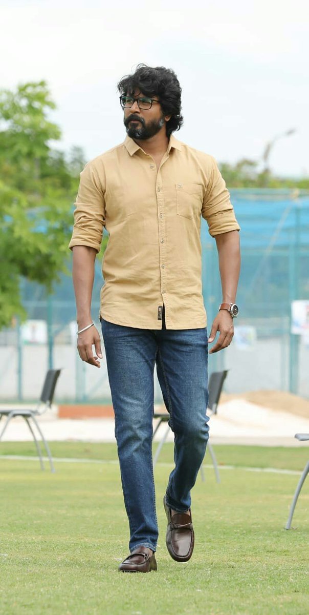 TrollStarsOffl's tweet photo. This salt and pepper look 😍😍😍😍😍😍
@Siva_Kartikeyan 😘😘😘
#5DaysToGoForKanaa https://t.co/O5UQqyye3G