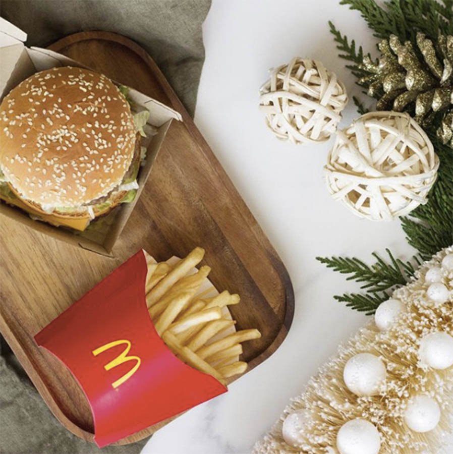 McdElche's tweet photo. Modo espíritu navideño: 🔛🎄👏
#McMenu #McDonalds #Navidad https://t.co/Wm3KenkFyD