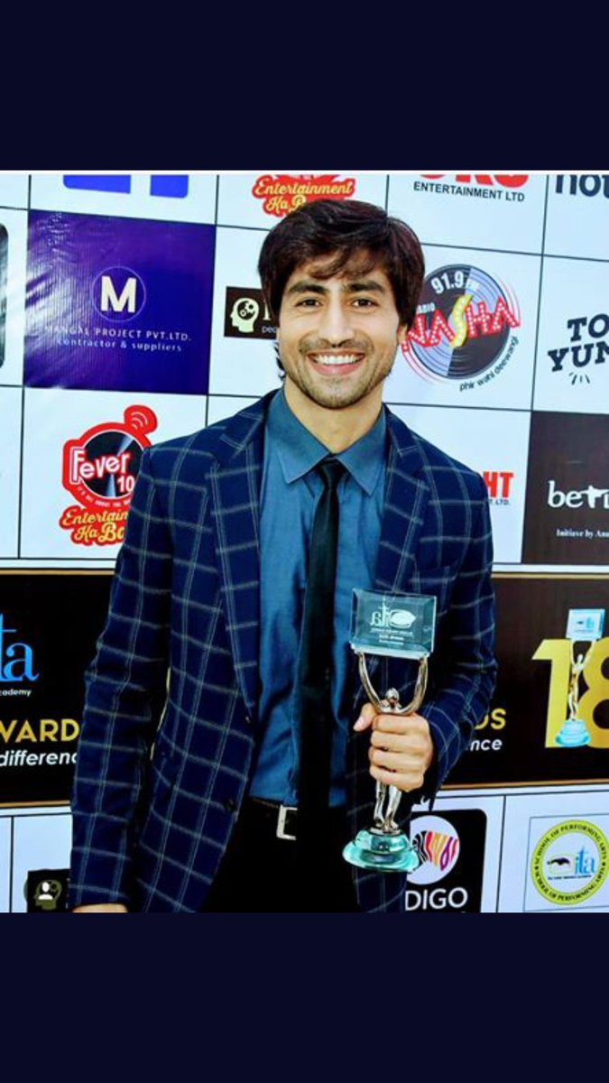 Sufinna_28's tweet photo. @RajBaddhan @SabrasRadio I vote for #HarshadChopda for #Bepannaah #TVPersonality2018 @SabrasRadio https://t.co/A6TZsxfWVq