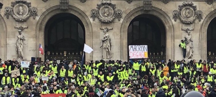 View image on Twitter