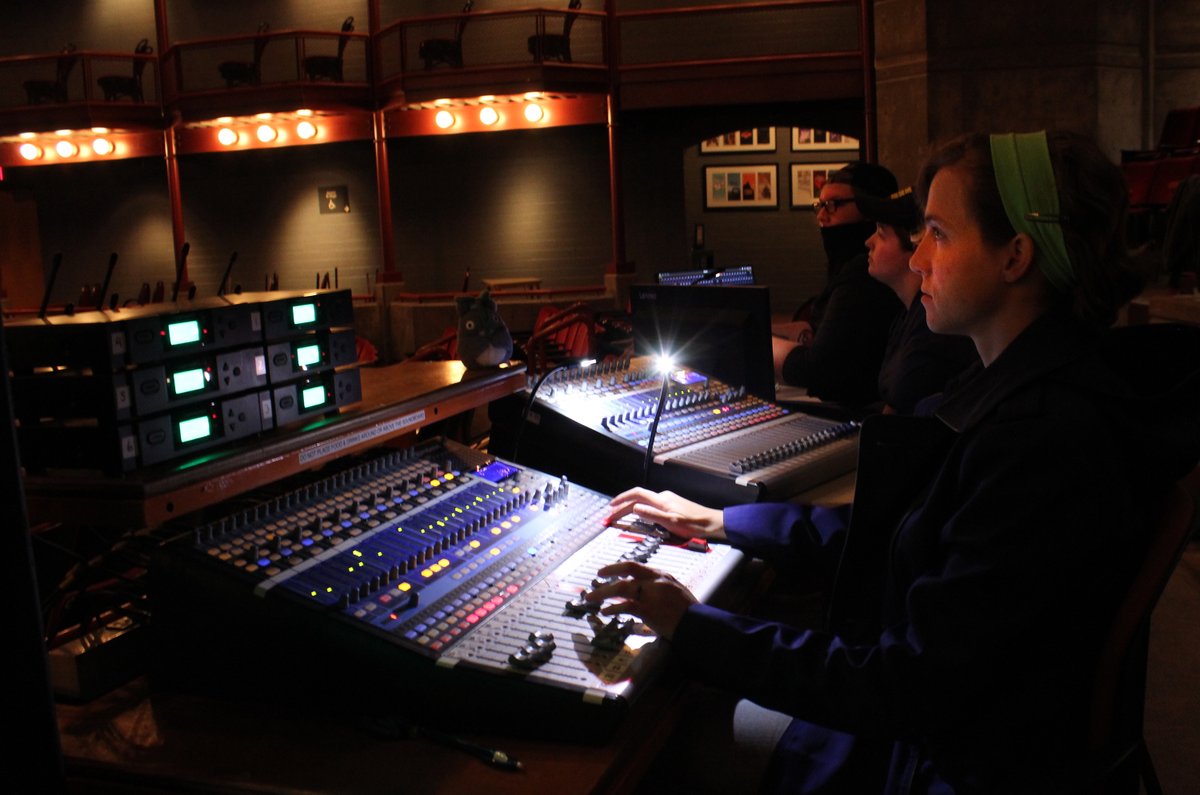 theabtt's tweet photo. The ABTT Bronze Award for #Theatre #Technicians is coming to #Royal Conservatoire #Glasgow in January 2019! Booking now open for the full 5 day course OR individual CPD Modules. Find out more here: https://t.co/cyIQo0Mwu0 #progressyourcareer https://t.co/56mkswZFXE