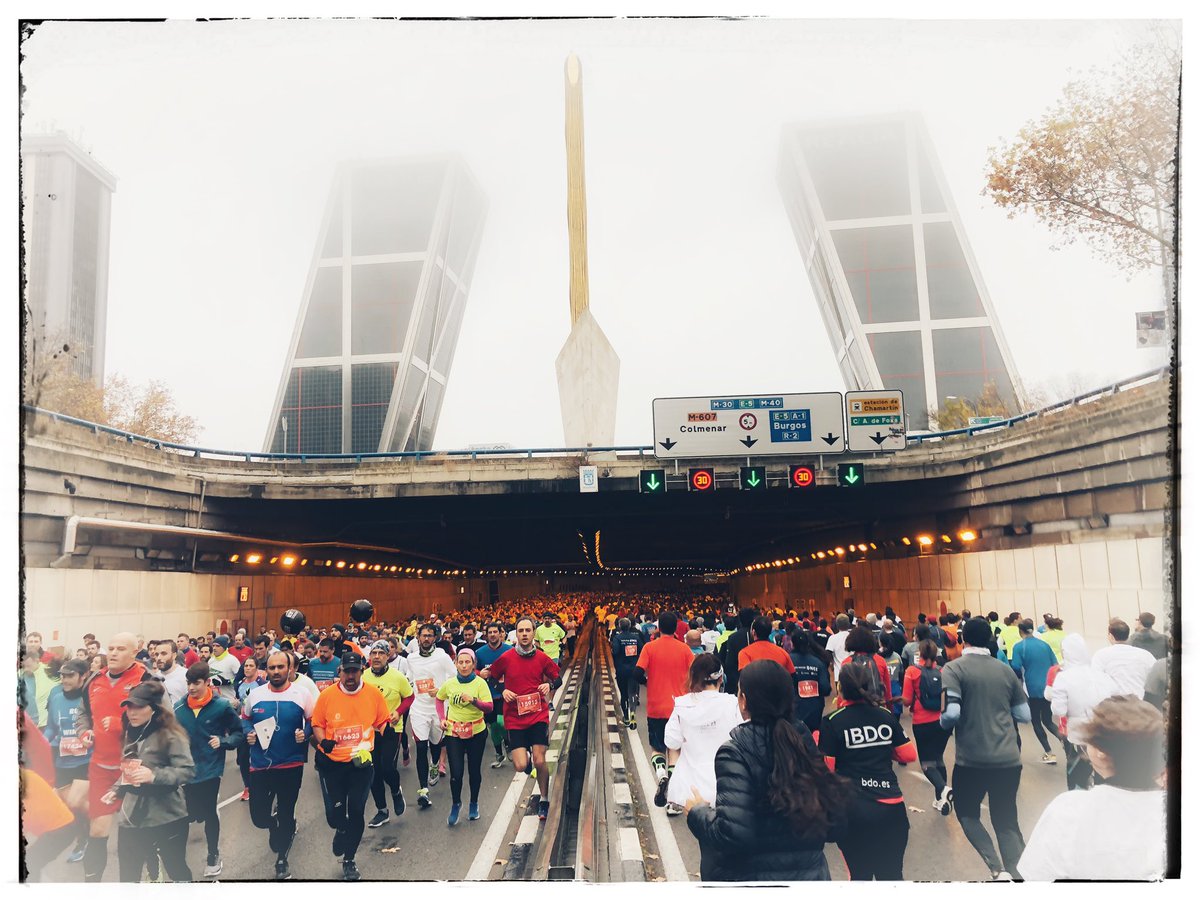 BorealVenture's tweet image. Espectacular #carreraempresas con +17.000 participantes y el equipazo @everis #initiatives que no hay lluvia, madrugón, o cenas de empresas que nos pare. #makeoff del antes, durante... y después.
Venga ever-#runners!