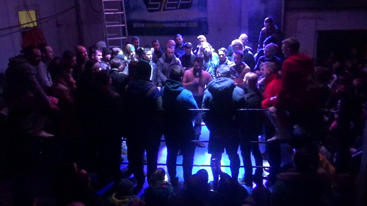 HerrFloeter's tweet photo. Ein Karriereende im Wrestling ist immer ein Moment der starken Männern die Tränen in die Augen treibt. Danke #Koray! Du hast gestern ein letztes Mal gezeigt, das klasse #Heel-Work noch immer das Salz in der #Wrestling-Suppe ist. Die Ergebnisse? Hier: https://t.co/uZ7moM7fLF https://t.co/Bi8y6edCXq