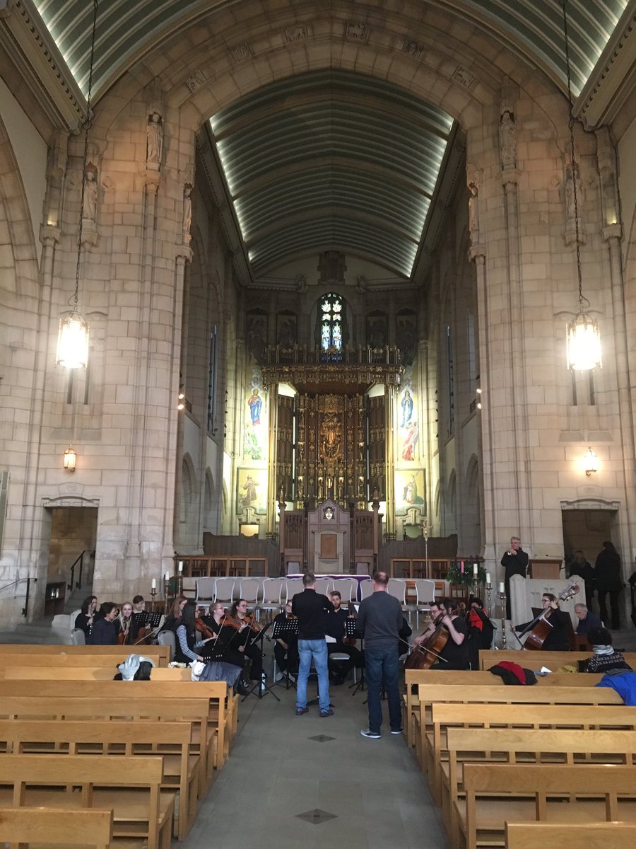 Final adjustments to our #HandelMessiah with @TheCCLeeds in the glorious acoustics of @LeedsCathedral this afternoon. Tickets available on the door. @SkiptonCamerata