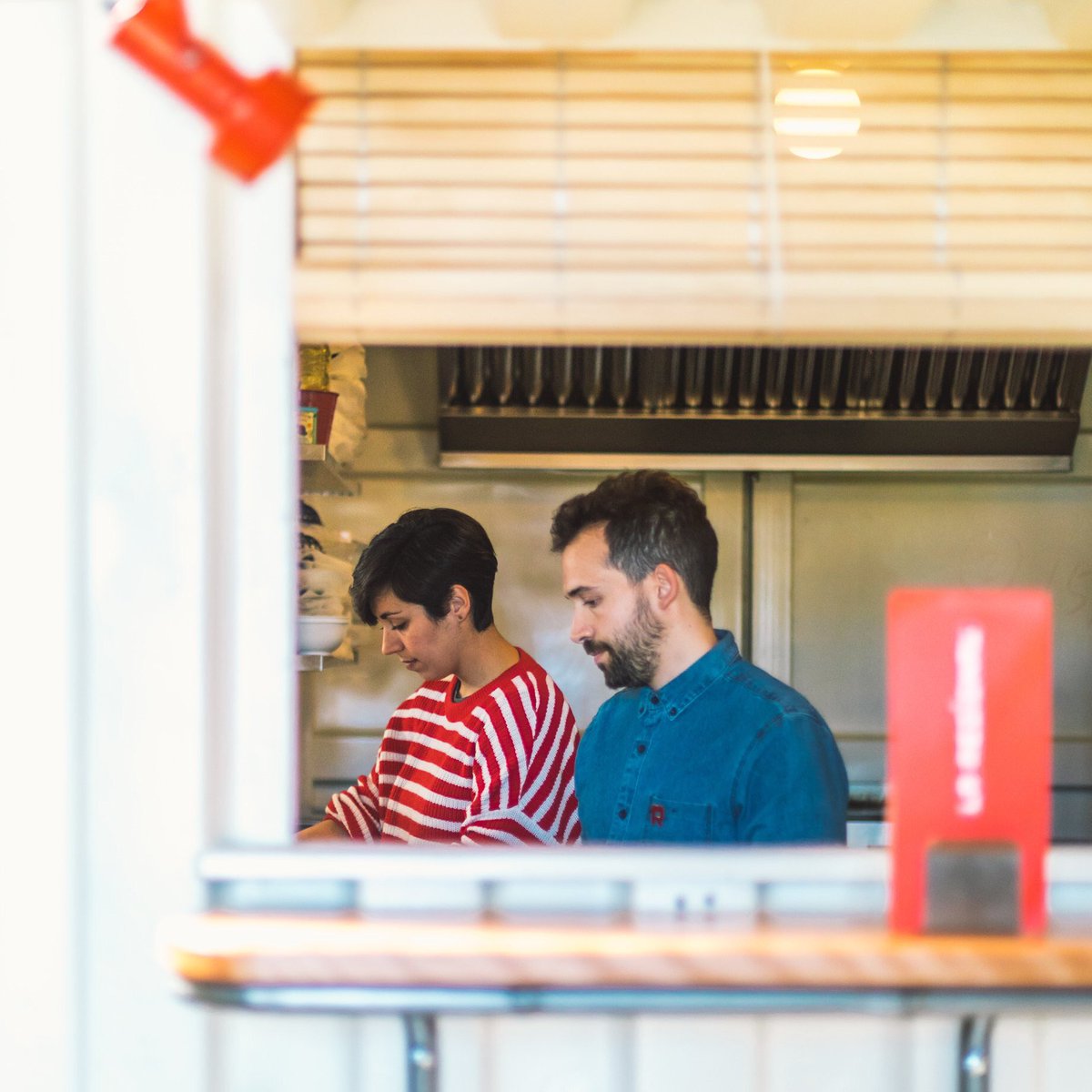 A estas horas ya hay hambre... 🍔 pues te lo ponemos fácil con La Regional Food Truck

#DiumengesTuria
