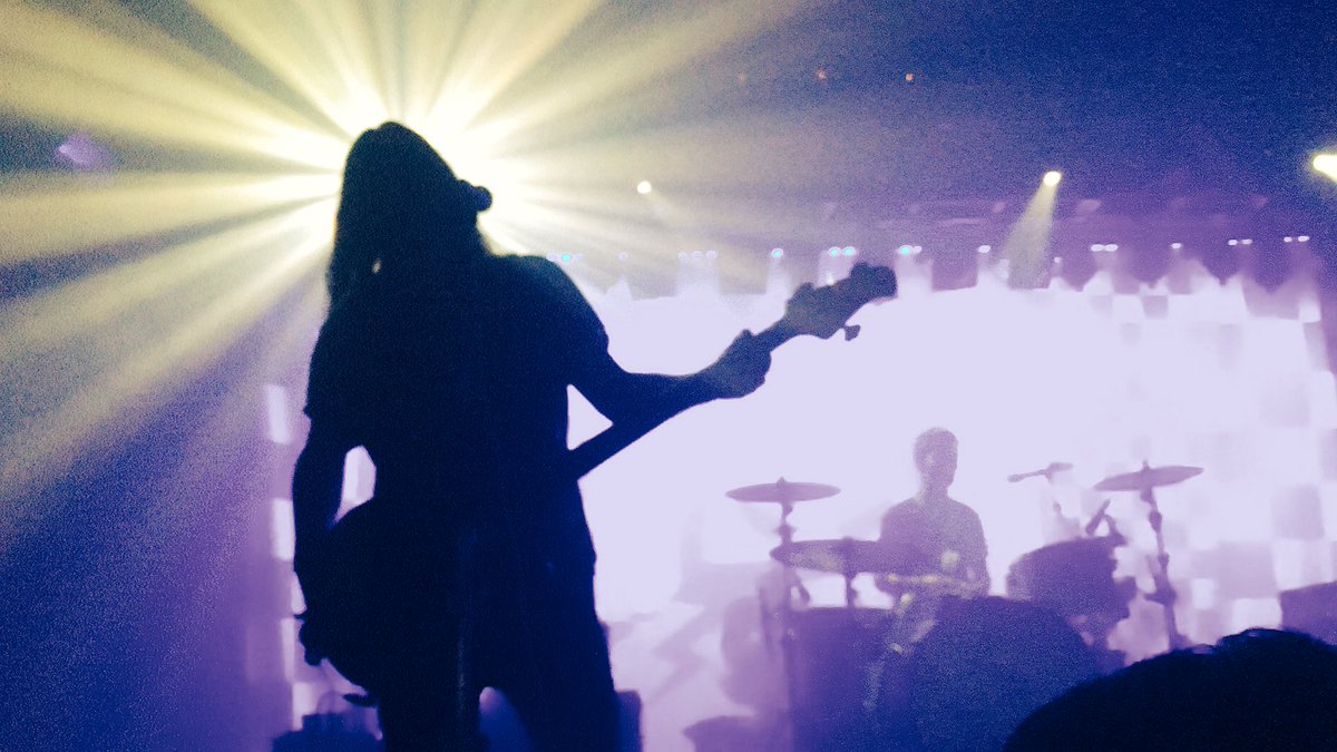 Dragon_Indilwen's tweet photo. @giblahoj wenn du genau zum richtigen Moment ein Bild machst 👌🏻#personaljesus #kpfamily #onenightout @KPinsider https://t.co/aEFdwNe7zF
