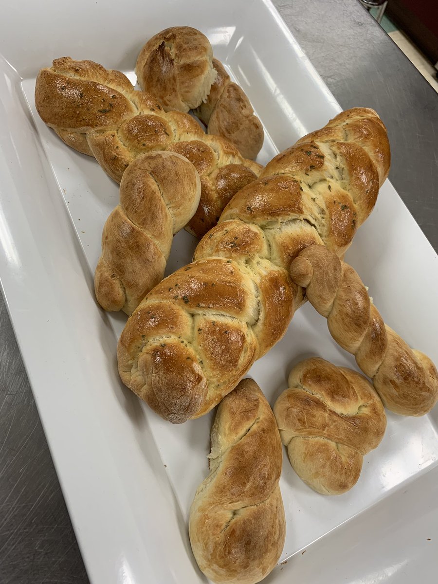 _MHSCulinary's tweet photo. Advance culinary breads and rolls day! https://t.co/Vlx7BN274H