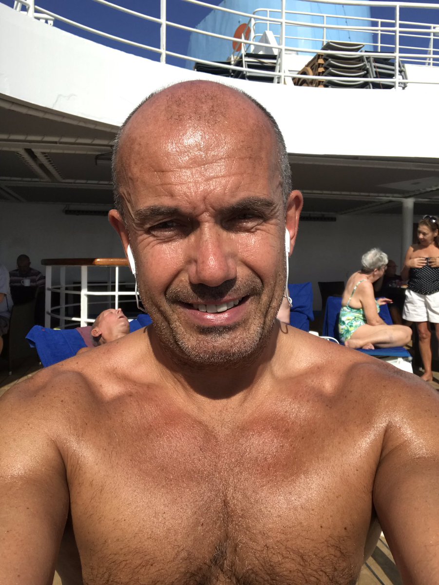 mancs_male's tweet photo. Tanning nicely today #santacriz #cruise #wintersun #canaries 👍👍🌞🛳🌞🌞 https://t.co/zBKYQ4ziYq