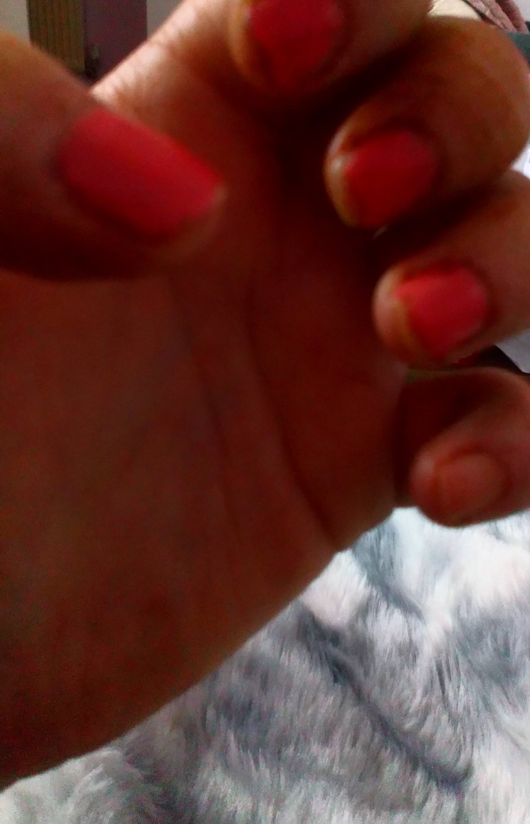 LifeBlog8's tweet image. Can't wait Tuesday get nails done they. Look so desperate now lol 😂