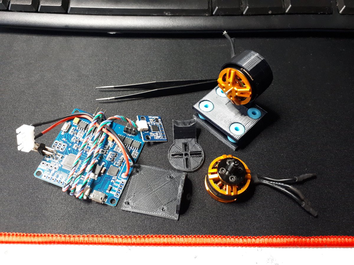 fireFLY_AI's tweet image. Can you guess what I&apos;m making? #microdrones #fpv