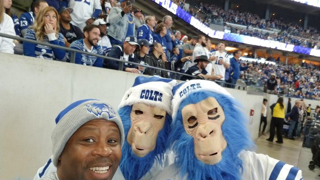 Illinois_Stars's tweet photo. Great weekend of sports in #Indy!!!! It's why I call it my 2nd home! #NotreDame #Purdue #Hoosiers #Butler #Cowboyd #Colts https://t.co/PWLy0GByyq