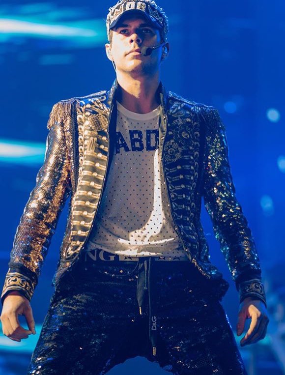 bestcncopic's tweet photo. Zabdiel on tour 🎤 ✨ https://t.co/KC3msF0Tmp